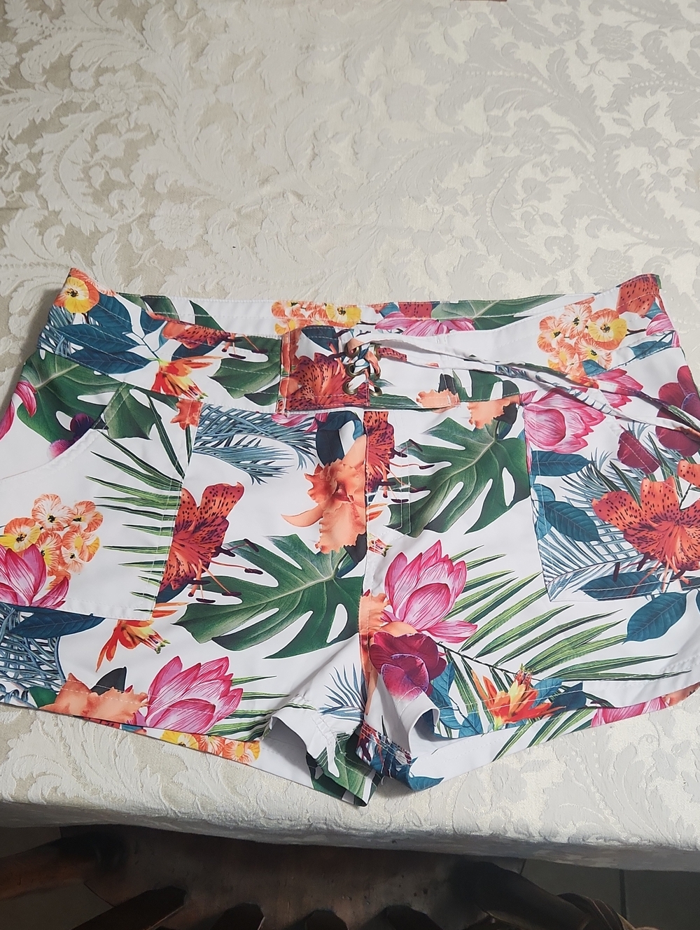 La Blanca Tropical Floral Board Shorts Women's Large Swim Beach Vacation Resort